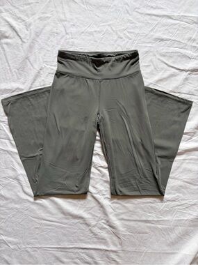 Aeropostale Straight Leg Leggings